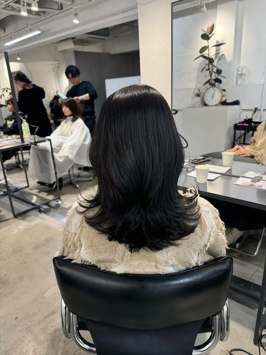 セミロング カット ヘアカラー トリートメント 100%可愛い顔周り 💓レイヤー/しずくのヘアスタイル