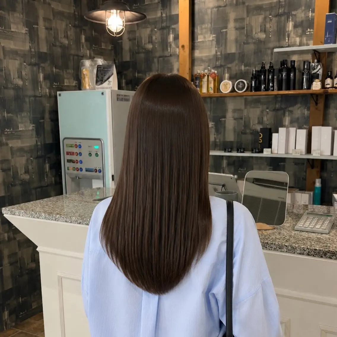 セミロング 縮毛矯正 カット 縮毛矯正 トリートメント 🍎吉川浩生 トップスタイリストのヘアスタイル