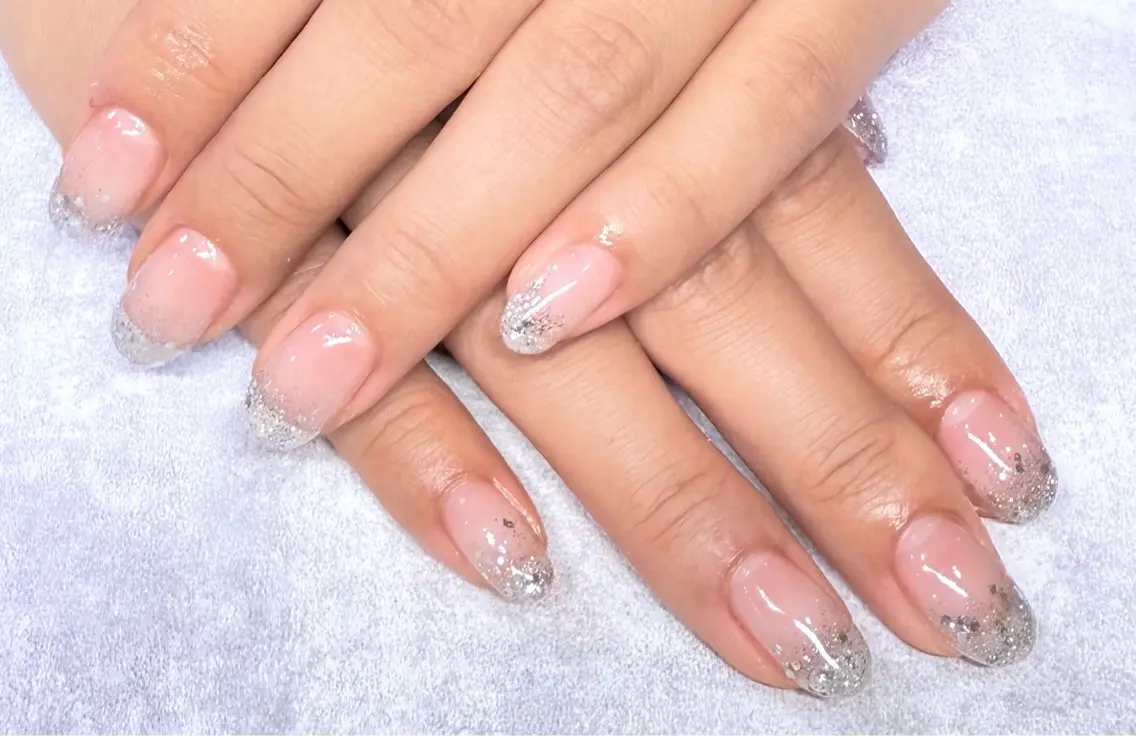 (オフあり)【モデル様募集】HAND ラメグラデーションの写真