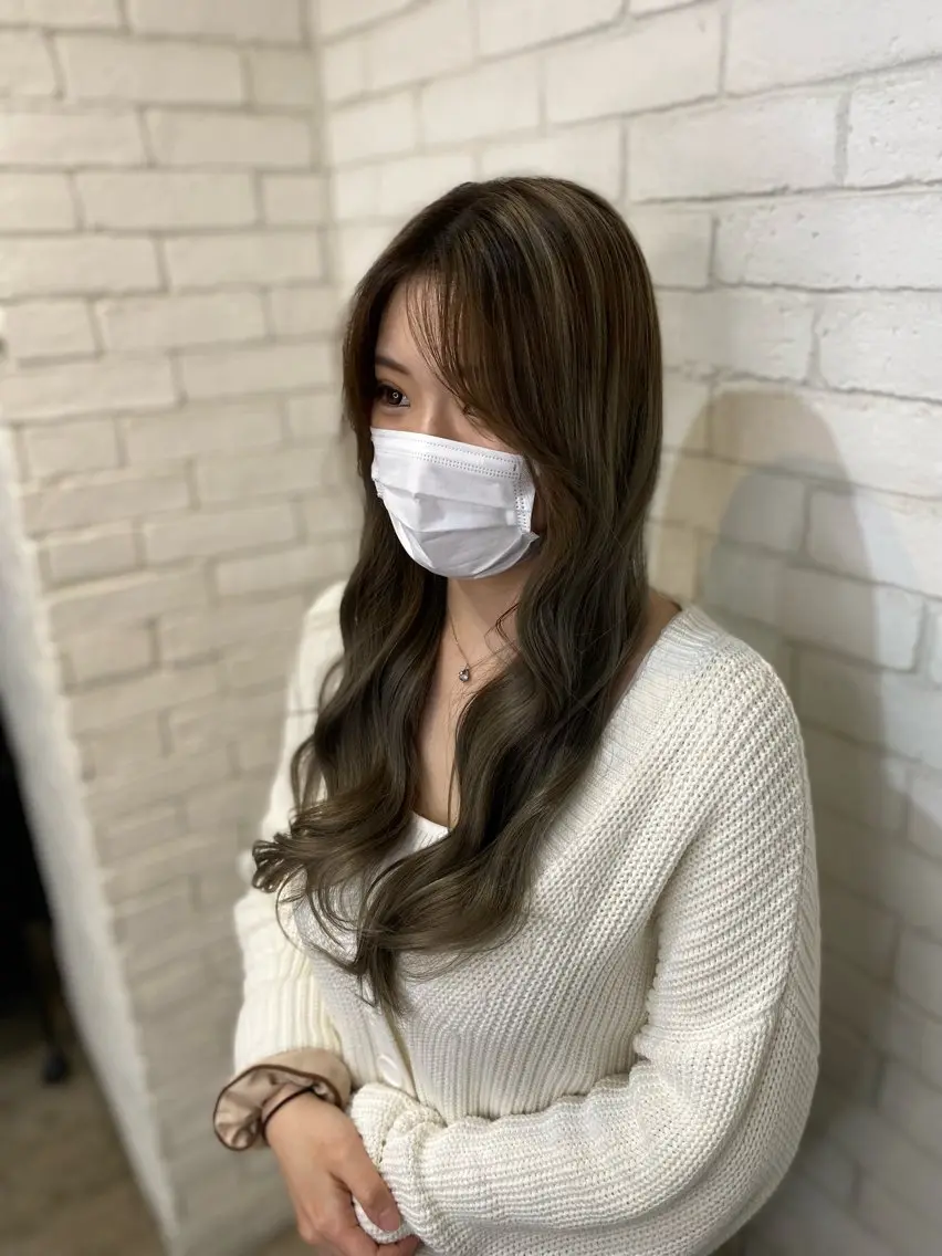 ロング カラー ヘアカラー トリートメント ヨシダ フミノリのヘアスタイル