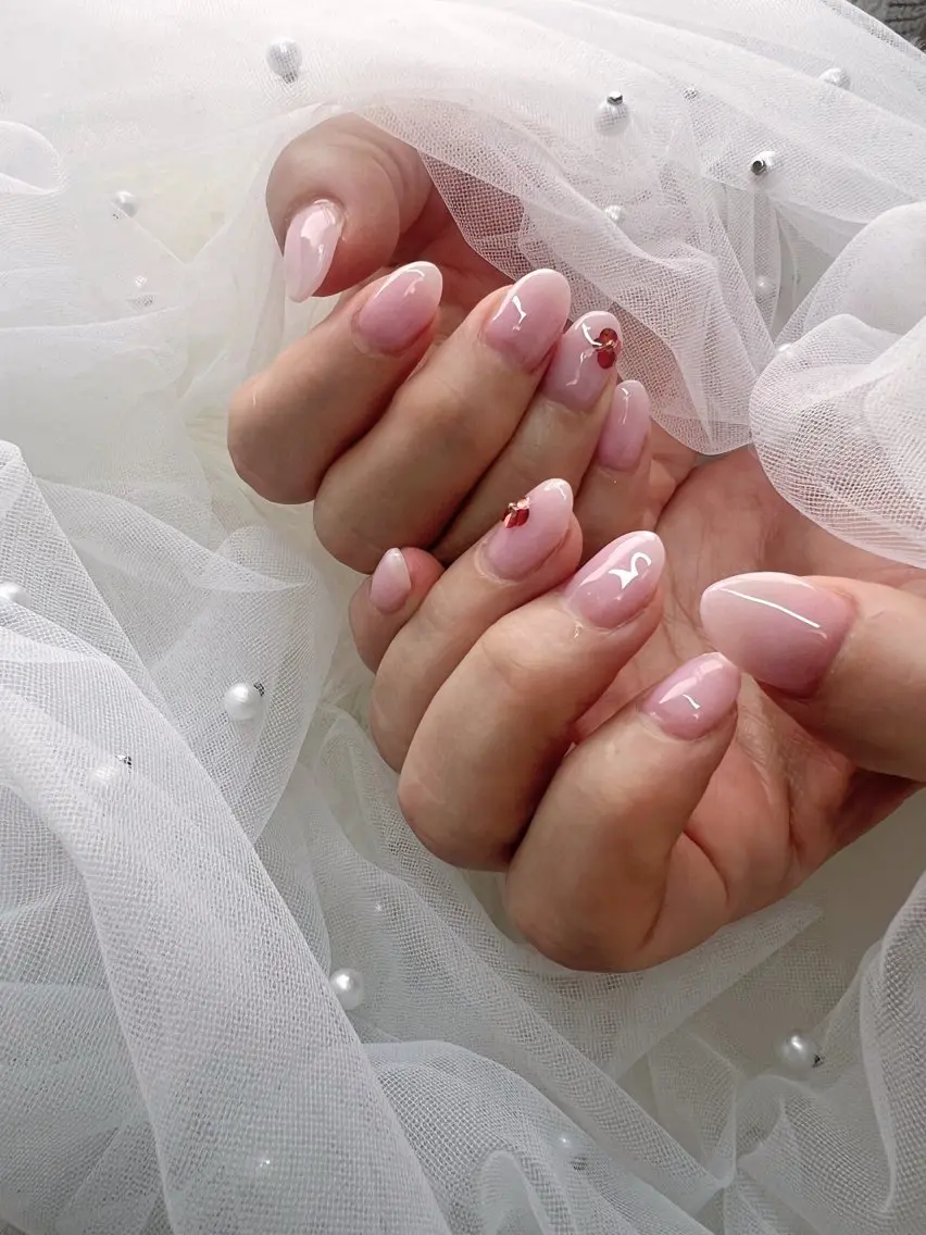 【人気No.1】美爪育成コース体験✨ 2本アート初回 ¥6,600の写真