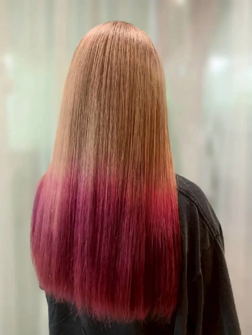 カラー ダブルカラー ARVELAhair essenceのヘアスタイル