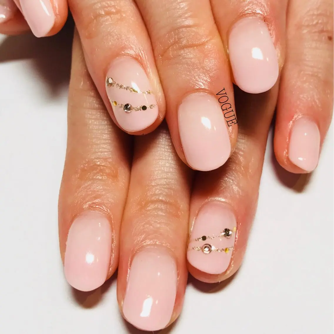 ネイル グラデーション ハンドネイル VOGUE ×SWANのネイルデザイン