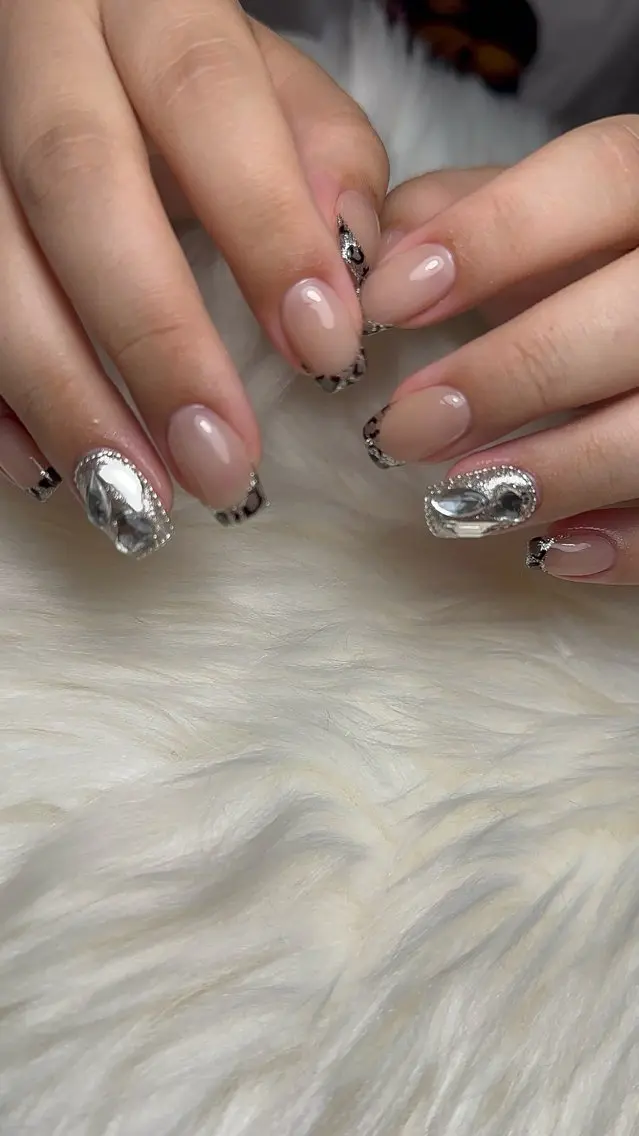 ネイル nué nail 【halu】のネイルデザイン