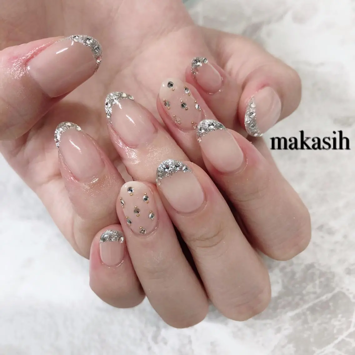 ネイル フレンチネイル キラキラネイル 持ち込み 濱田 美菜子のエステ・リラクイメージ