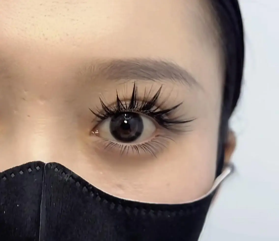 マツエク・マツパ 束感まつ毛 韓国風マツエク 下まつげエクステ ワンホンマツエク Vivi💜マツエク 🐈⬛新大久保のマツエク・マツパデザイン
