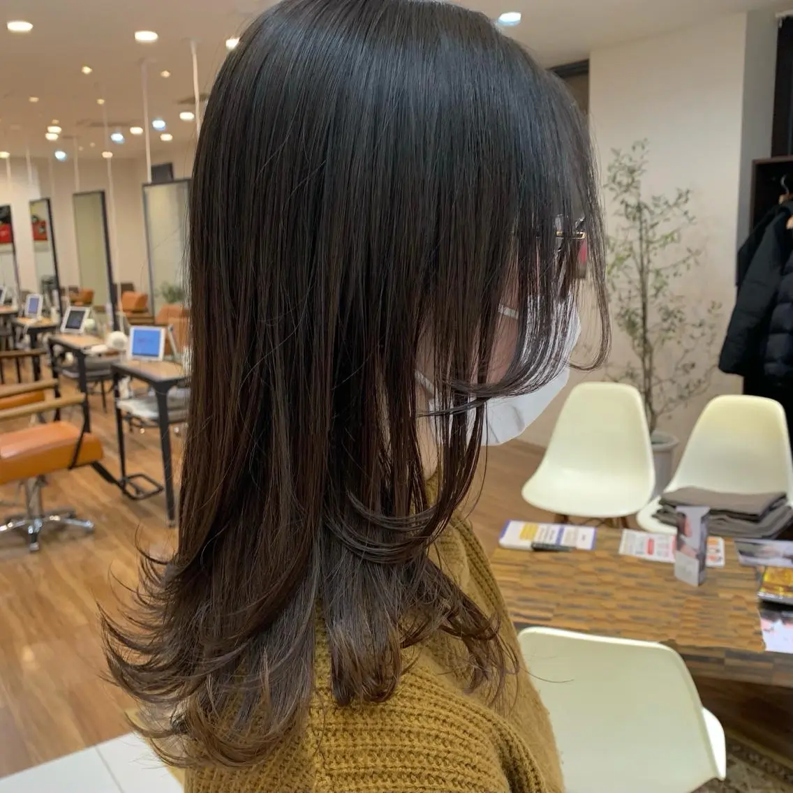 ミディアム レイヤーカット ローレイヤー 【韓国風くびれヘア】 joule小木曽輝のヘアスタイル