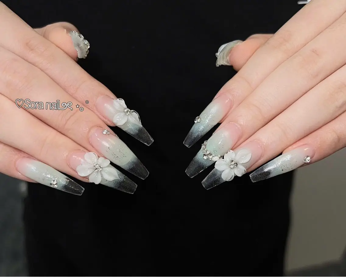 ネイル ガーリー ハート 韓国ネイル ニュアンスネイル リボン ハンドネイル Sora nail 長さ出し専門店のネイルデザイン