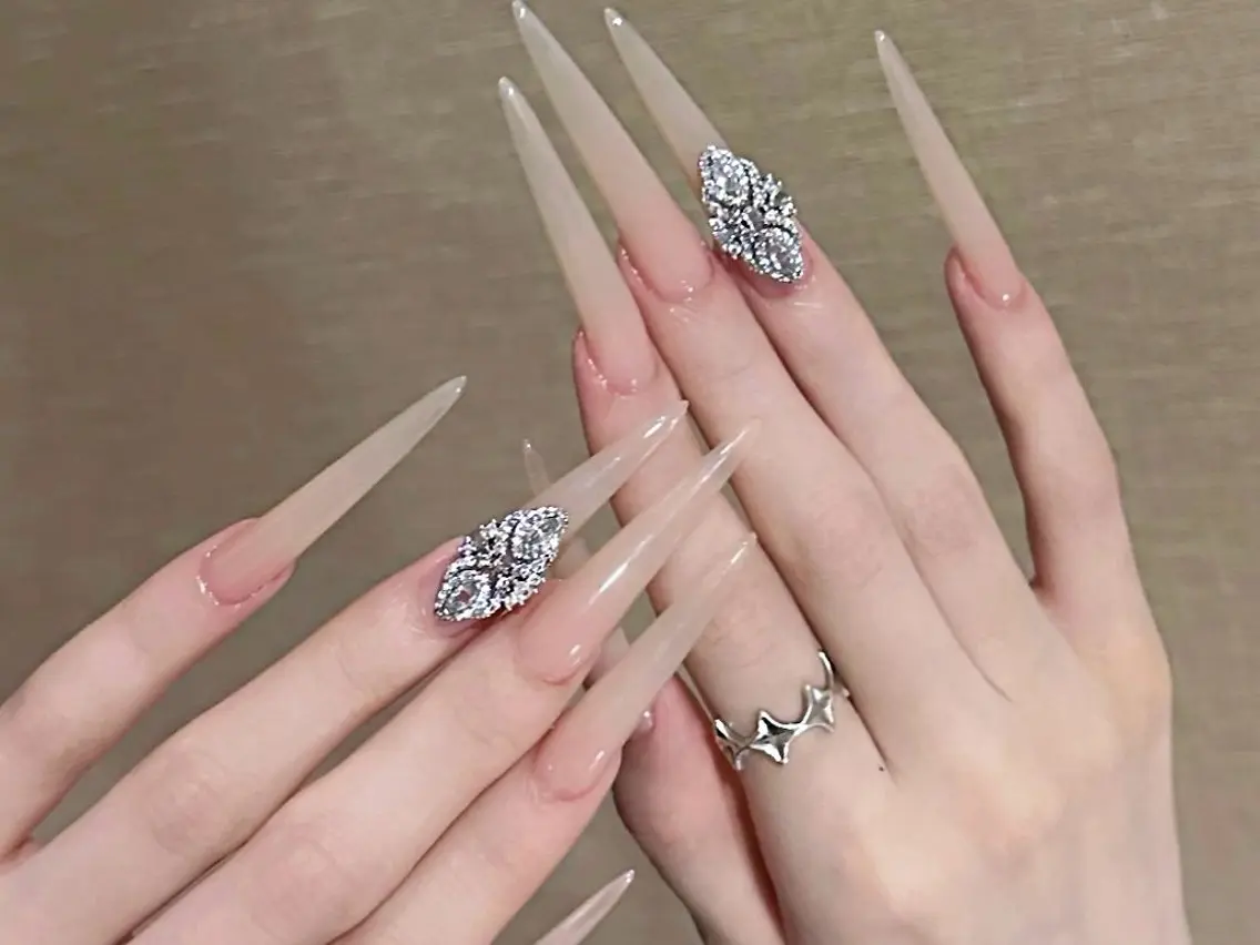 💅チップスカルプ長さだし💕ワンカラー/ラメグラの写真