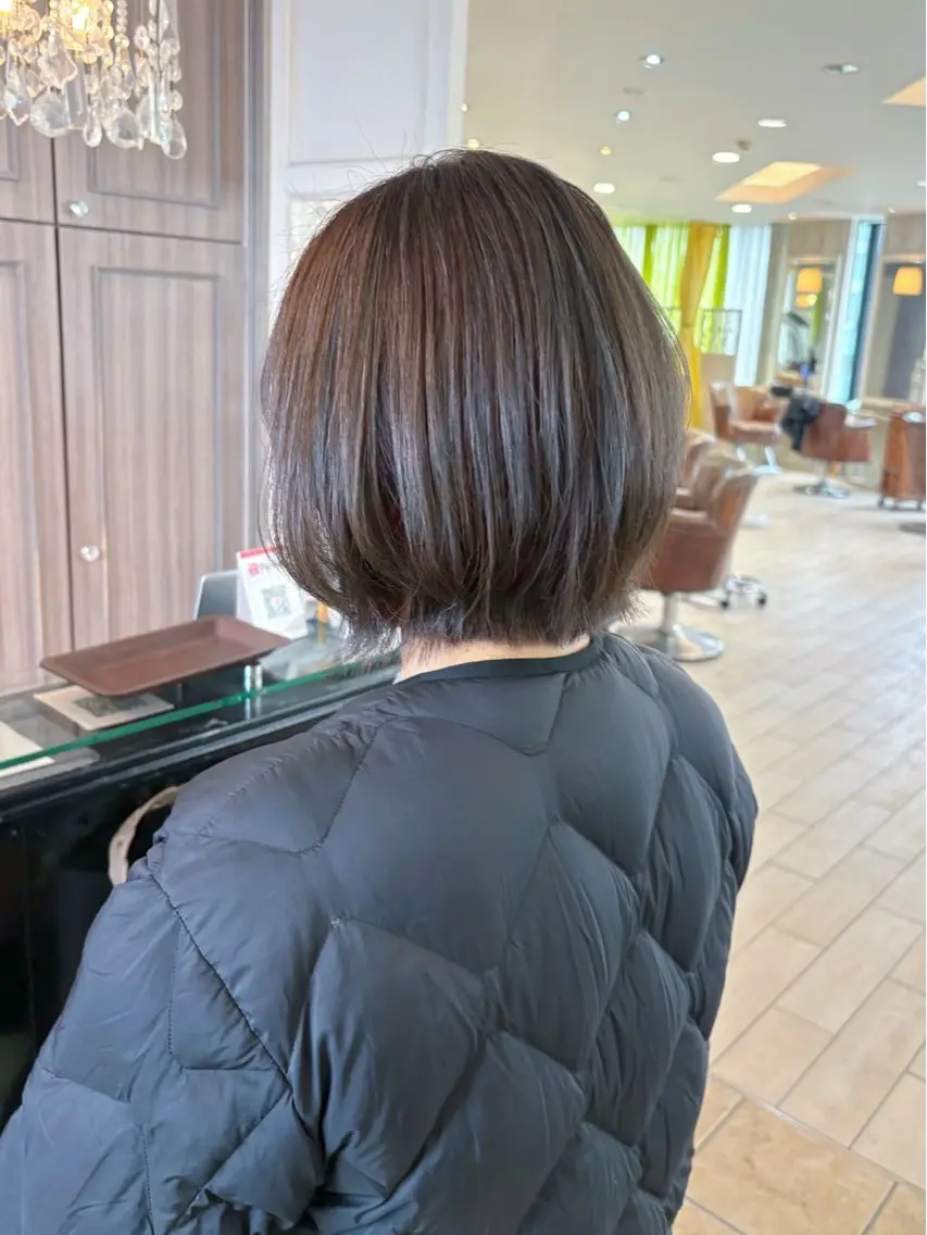 ミディアム ボブレイヤー アッシュ ボブ レイヤーカット カット ヘアカラー 棚橋 光海のヘアスタイル