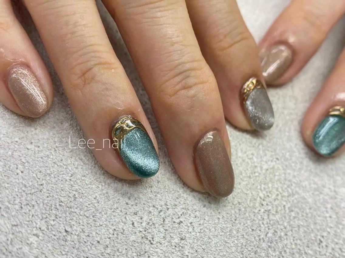 ネイル マグネットネイル ニュアンスネイル ワンカラーネイル Lee_ nailのネイルデザイン