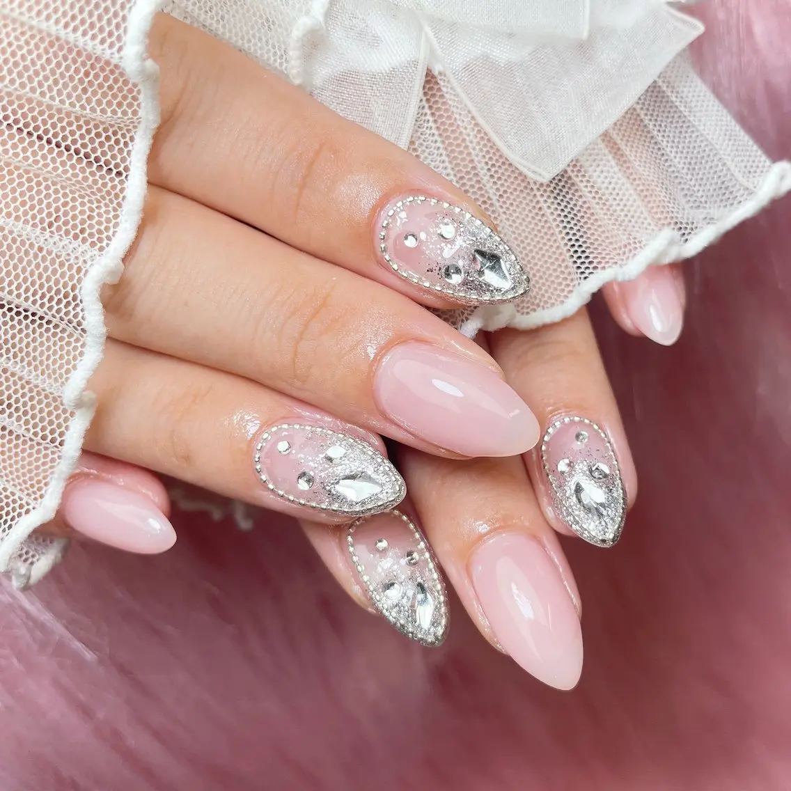 ネイル 24時まで❤︎韓国、 ワンホンネイルのネイルデザイン