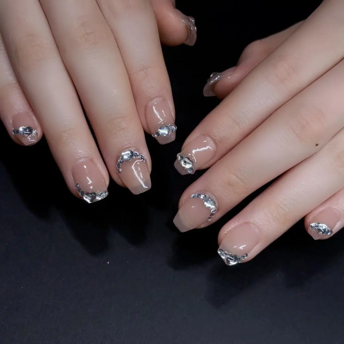 ネイル ハンドネイル Queens ciciのネイルデザイン