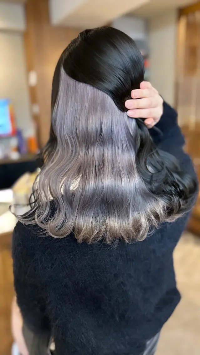セミロング ヘアカラー 柳沼 沙季奈のヘアスタイル