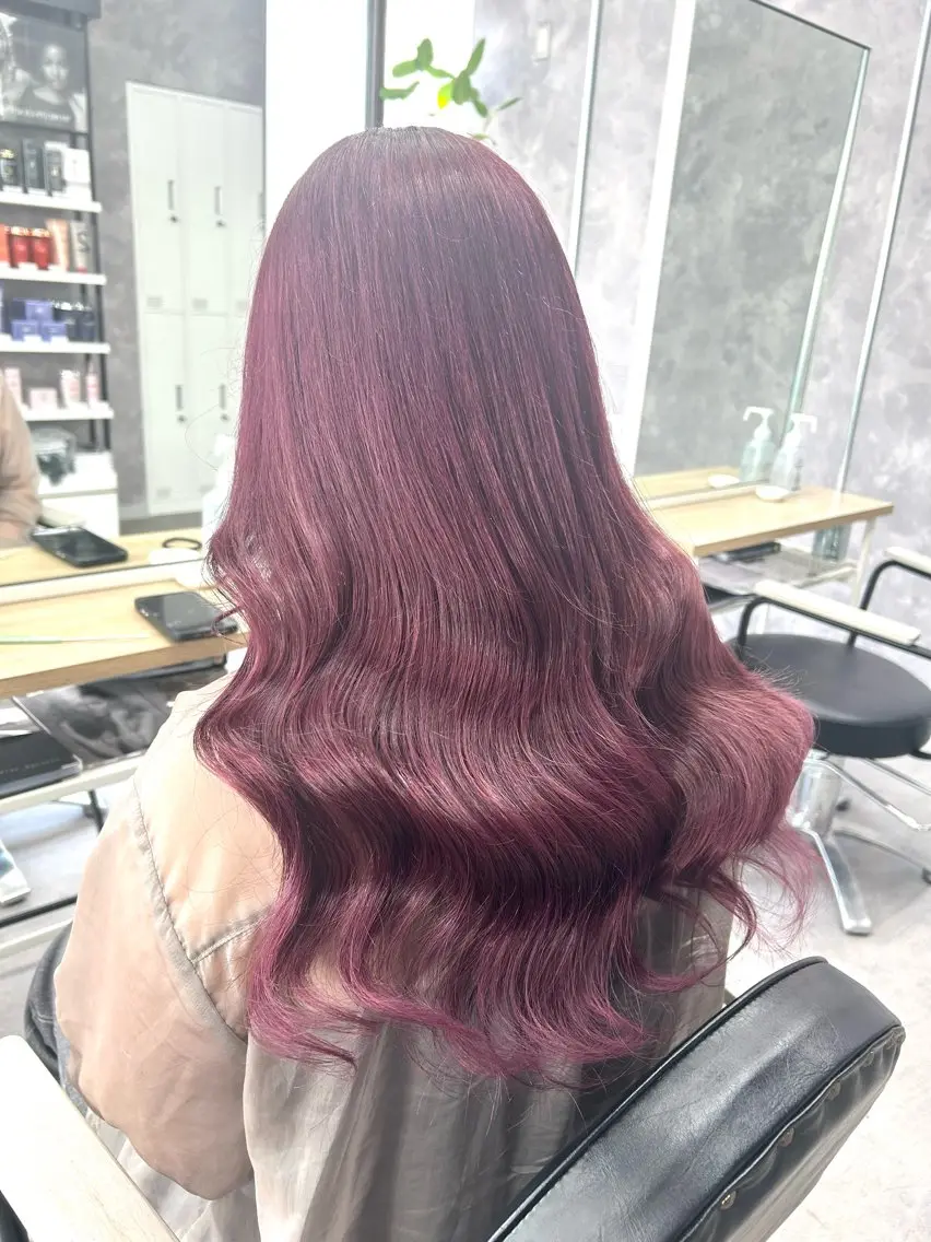 セミロング ワンズリー中明度 店舗公式のヘアスタイル