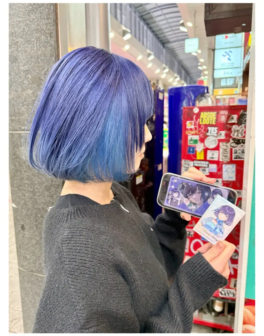 ショート ヘアカラー TSUNO🦖 派手髪/オタク美容師のヘアスタイル