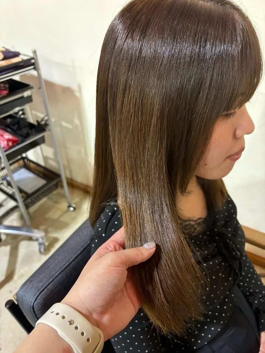 カラー 木崎 優来のヘアスタイル