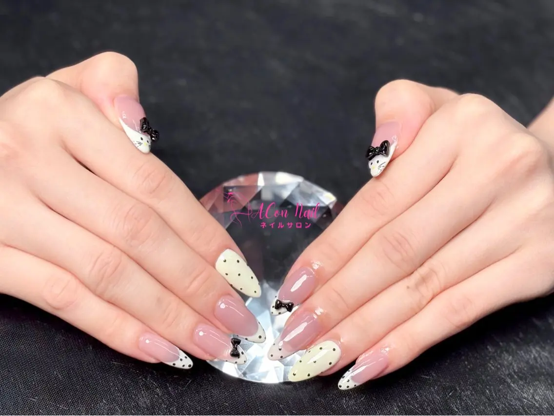 ネイル 桜ネイル 長さ出し フラワーネイル フレンチネイル ジェルネイル ハンドネイル ACon NailSalonのネイルデザイン