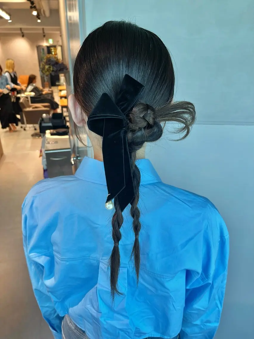 ミディアム ヘアアレンジ 結婚式・ブライダル 卒業式のヘアスタイル 韓国風ヘア ヘアセット charm《銀座》 ヘアセット/縮毛矯正のヘアスタイル