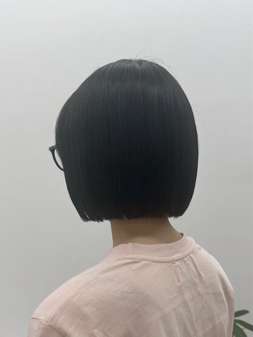 ショート ボブ カット 桃香🍑/縮毛矯正 /ダブルカラーのヘアスタイル