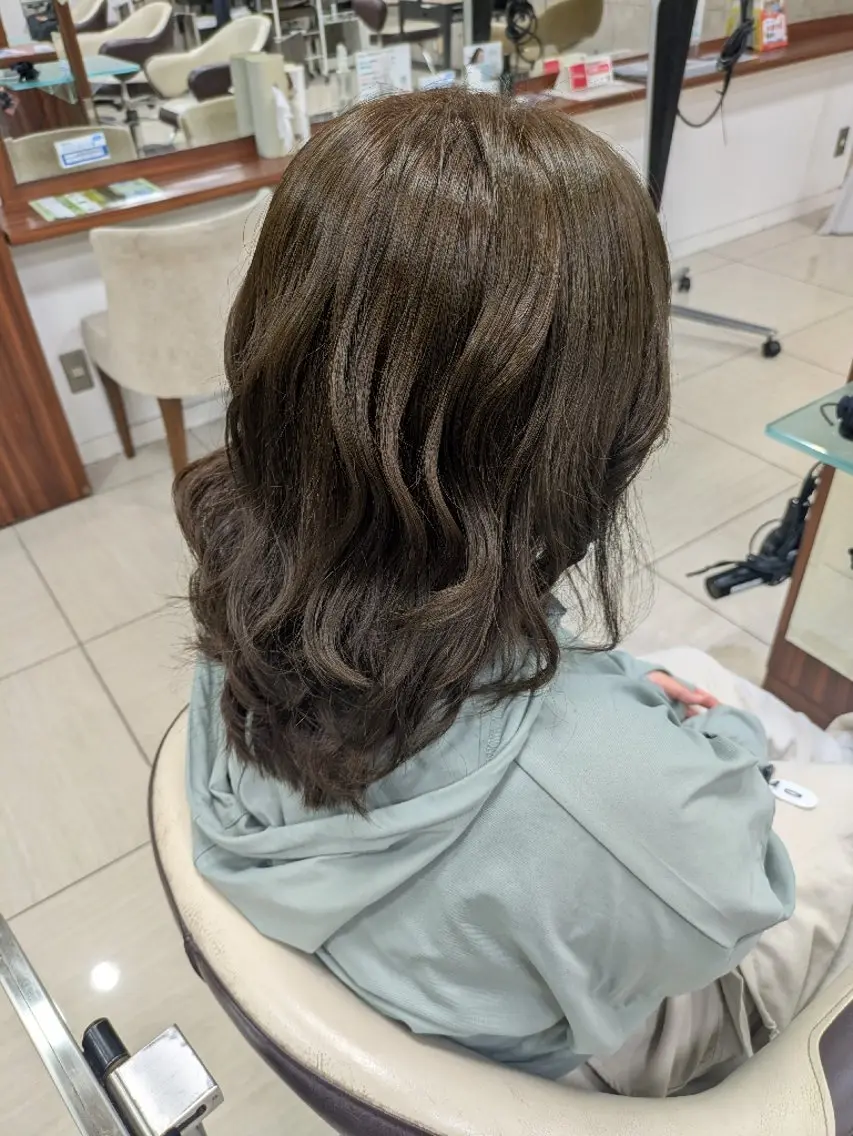 《学割☆女性限定》カラー（ロング料金1100円から）　☆アディクシーカラー＋2200円☆の写真