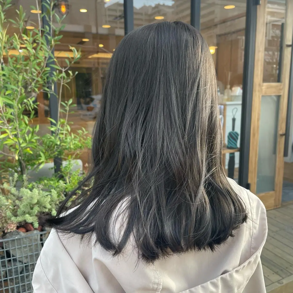 ロング カラー ベージュカラー オリーブベージュ オリーブカラー カット ヘアカラー トリートメント ヘッドスパ [siie] カキのヘアスタイル