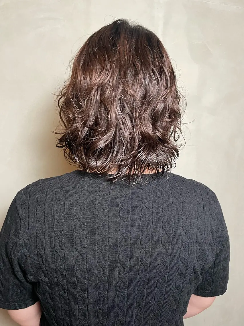 ミディアム カット パーマ 嶋崎 楓也のヘアスタイル