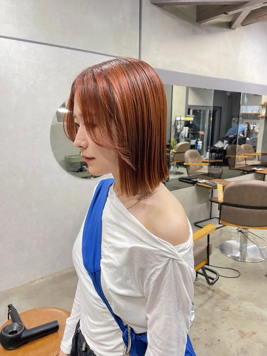 ミディアム カラー ブラウンカラー ダブルカラー オレンジ オレンジブラウン ヘアカラー トリートメント AiM 大名　似合わせカットのヘアスタイル