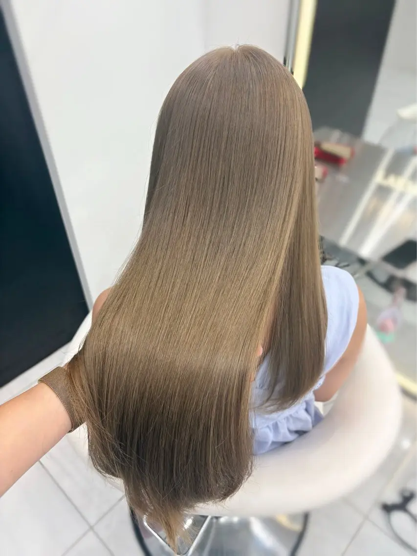 🉐ブリーチありダブルカラー+保湿トリートメント🩵¥15980の写真