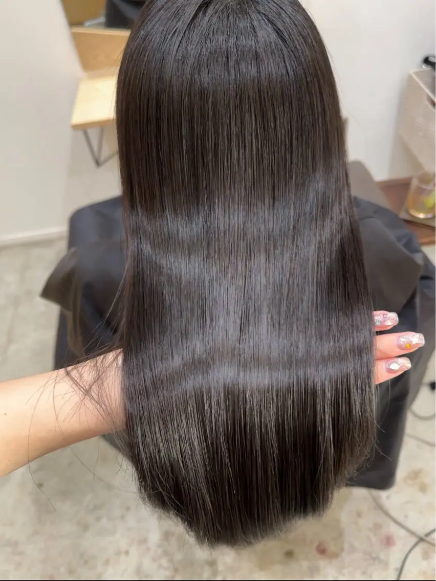ロング トリートメント miloc naha ナナカのヘアスタイル