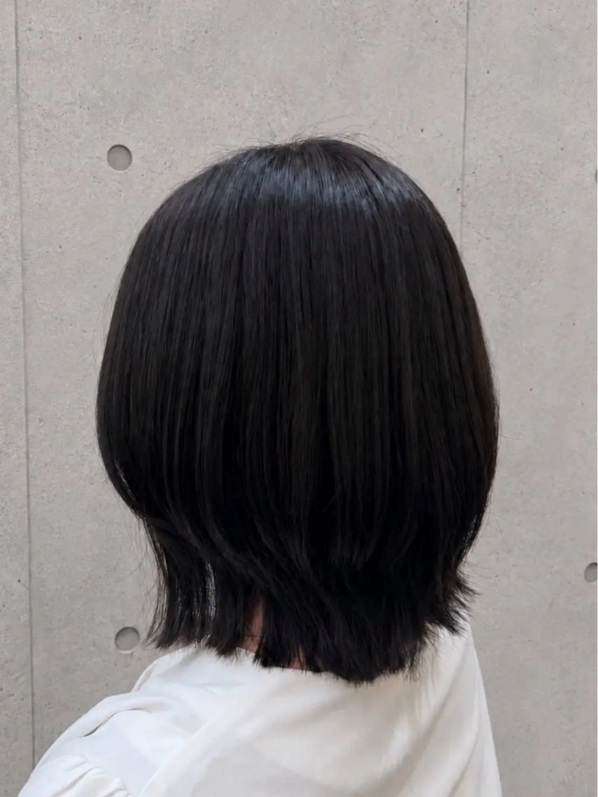 ミディアム ボブレイヤー ボブ くびれヘア レイヤーカット カット ヘアカラー トリートメント 岩城 由佳のヘアスタイル