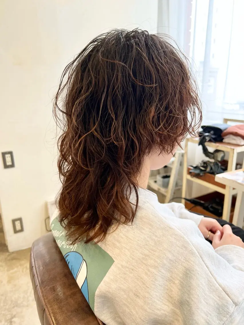 ショート パーマ ウルフカット カット パーマ トリートメント タカハシ ハヤトのヘアスタイル