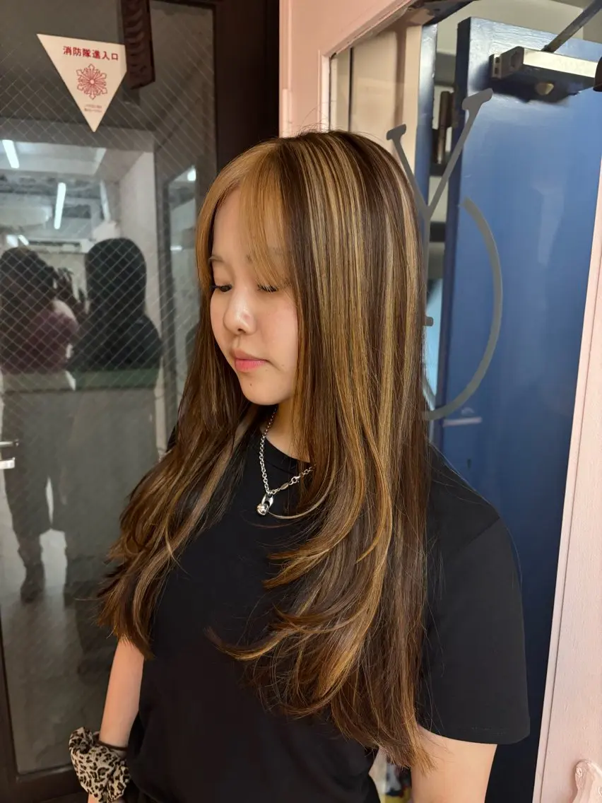 カラー ヘアカラー YOLO 渋谷 nanamiのヘアスタイル
