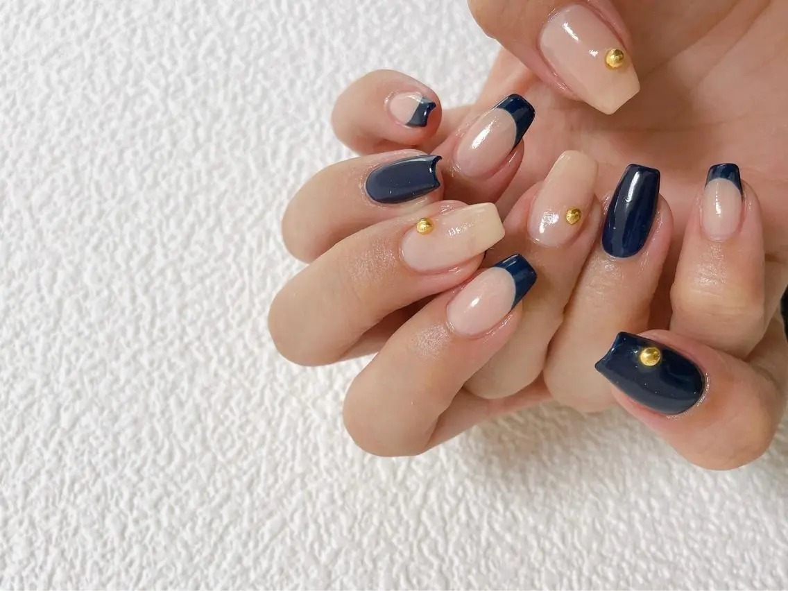 ネイル 桜ネイル フレンチネイル ジェルネイル ガラスフレンチ 韓国ネイル ハンドネイル kiki nail &brow二子玉川のネイルデザイン