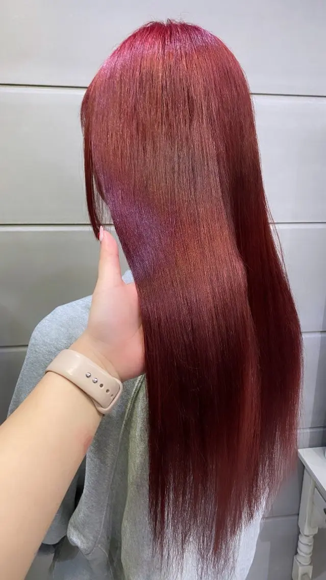 ロング カラー ヘアアレンジ ブリーチ レッドカラー 🕯コバ/レイヤー/ 複雑履歴美髪縮毛🕯のヘアスタイル