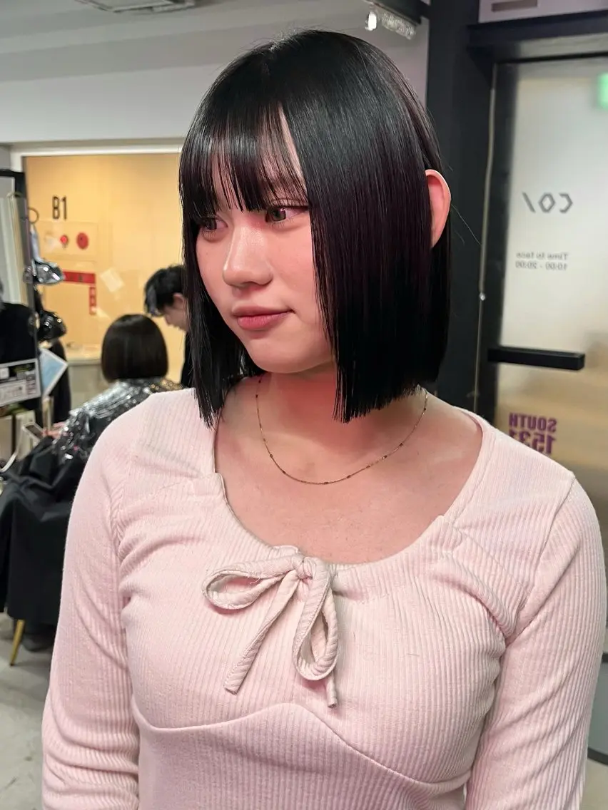 ミディアム ボブ カット 盛れる透けカラー🎀 似合わせ/uiのヘアスタイル