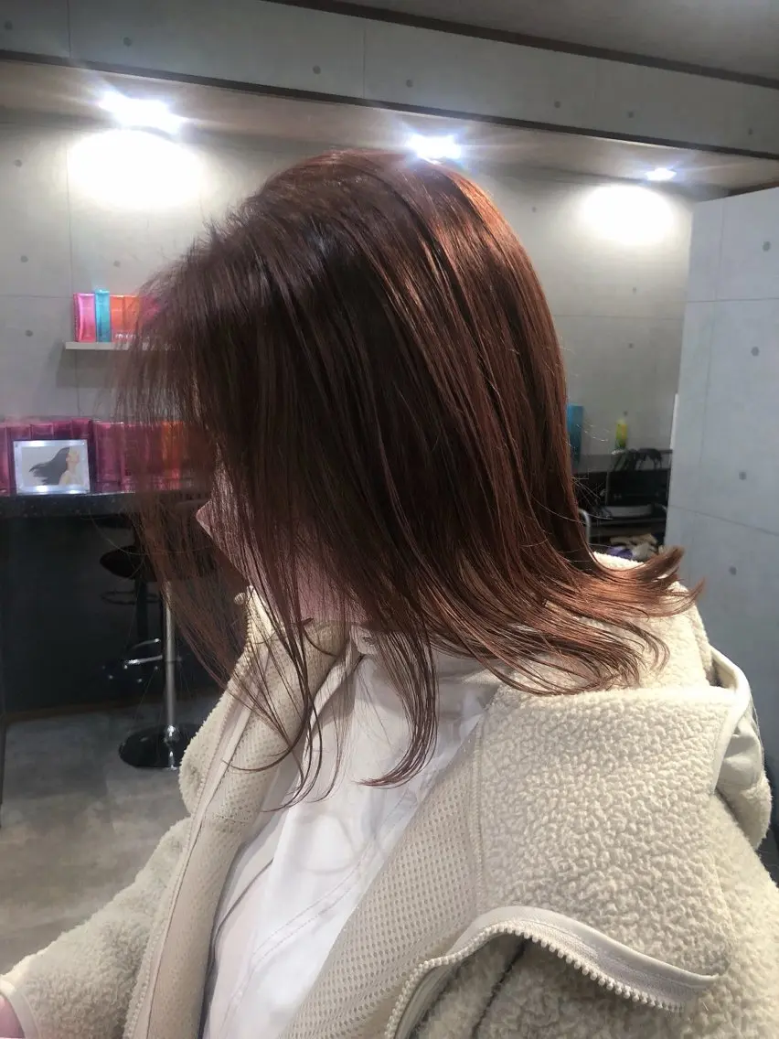 ミディアム ボブ くびれヘア くせ毛 切りっぱなしロブ 小顔カット カット ヘアカラー REVE 美容室のヘアスタイル