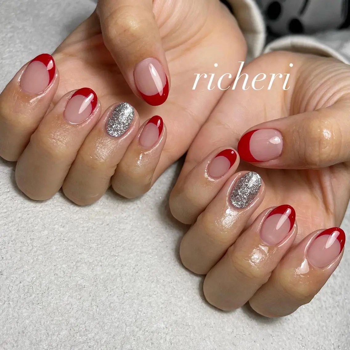 ミディアム ネイル 韓国風ヘア アートネイル フレンチネイル ジェルネイル ガラスフレンチ richeri beautyのエステ・リラクイメージ