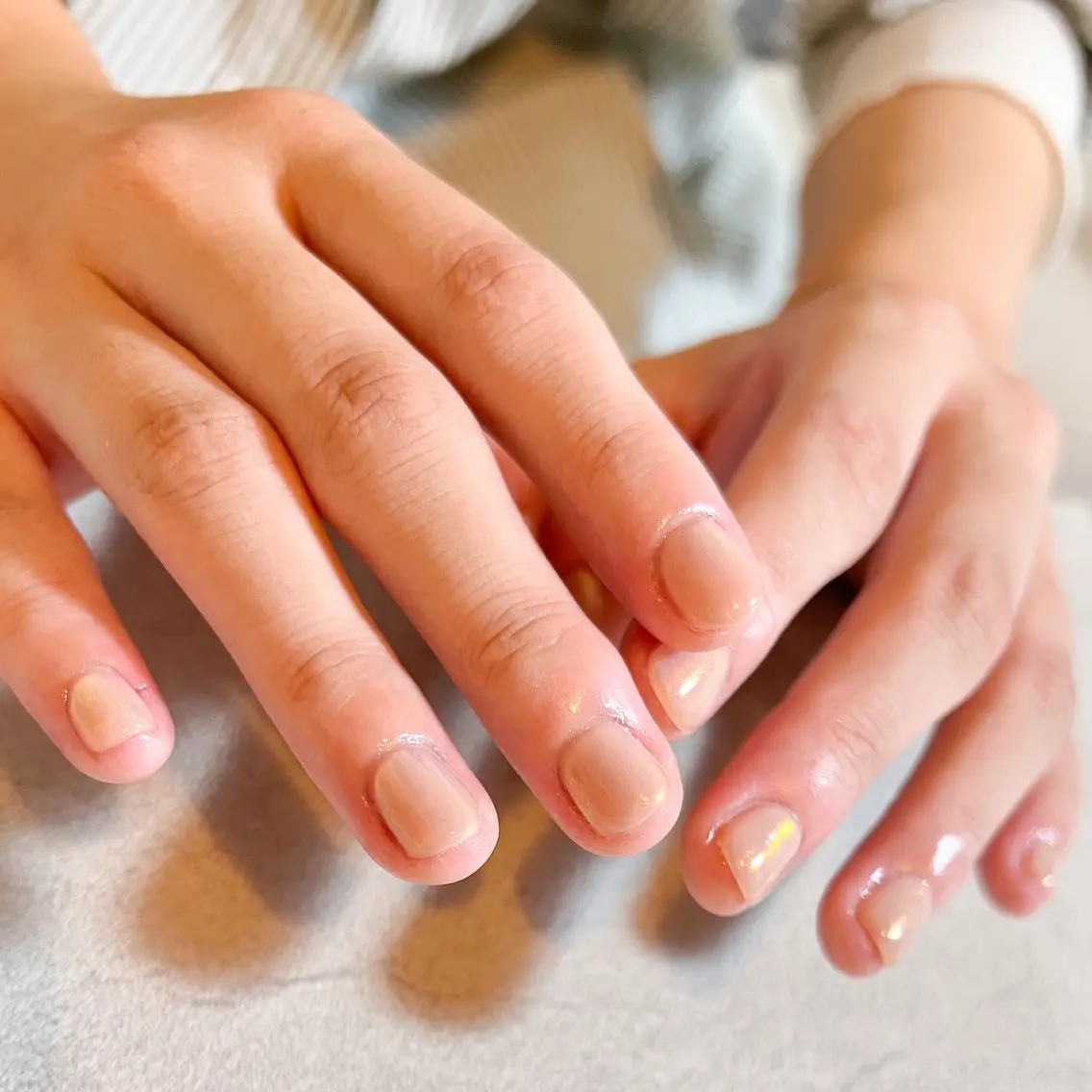ネイル ミラーネイル ニュアンスネイル オフィスネイル ワンカラーネイル シンプルネイル ハンドネイル pointillé .ayaのネイルデザイン