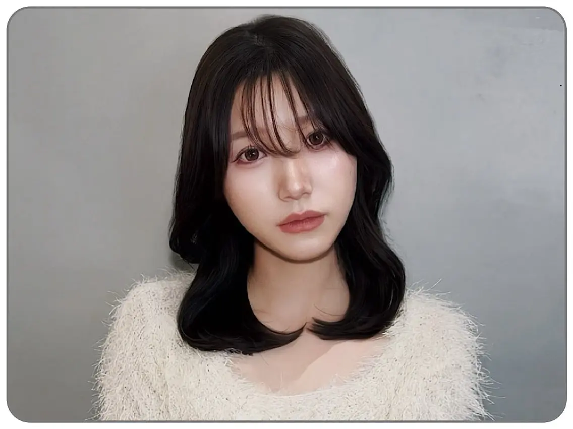 ミディアム カット ヘアカラー トリートメント Tiktok5.8 万人🔥HAOのヘアスタイル