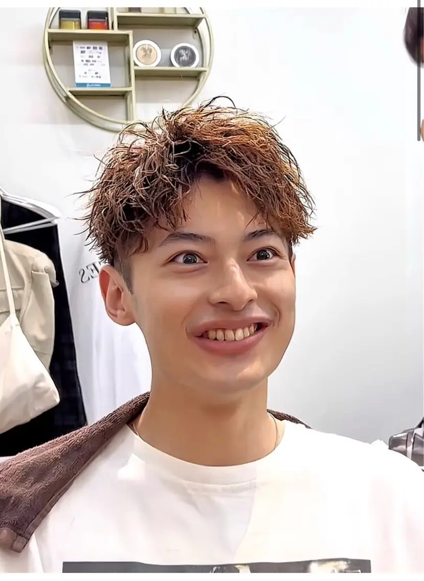 ショート パーマ メンズ アップバング メンズパーマ 似合わせカット メンズカット職人/ モテ髪/たくみのヘアスタイル