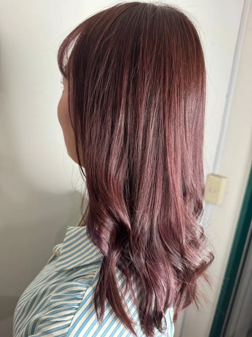 ロング カラー 大塚 しおりのヘアスタイル