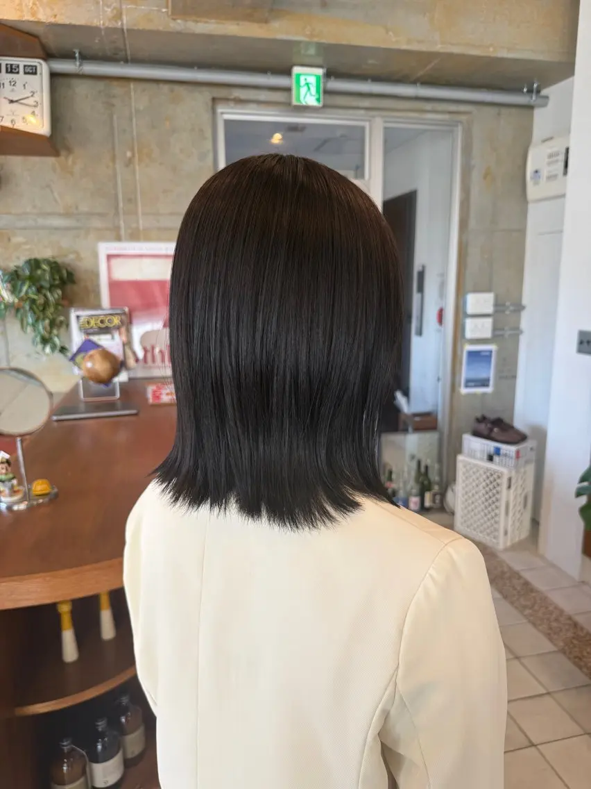 ミディアム ウチミズ サヤカのヘアスタイル