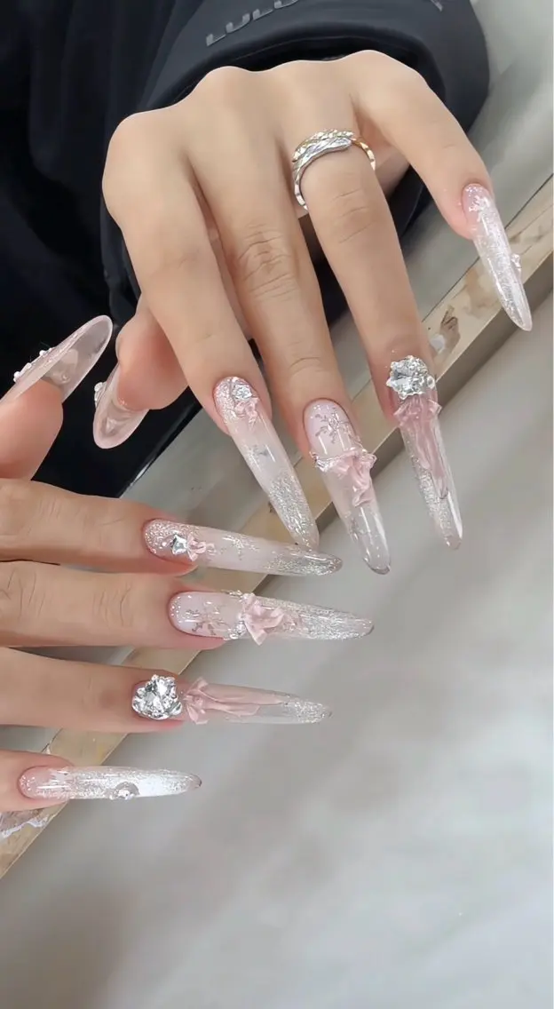 ネイル ハンドネイル WO MIAO💎のネイルデザイン