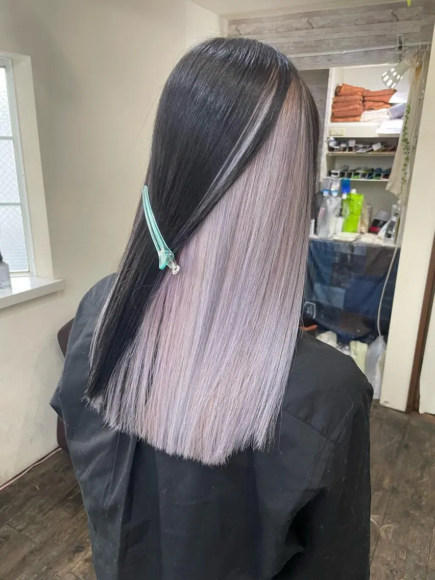 ブリーチ2回までOK🌈✨インナーカラー+トリートメント✨の写真