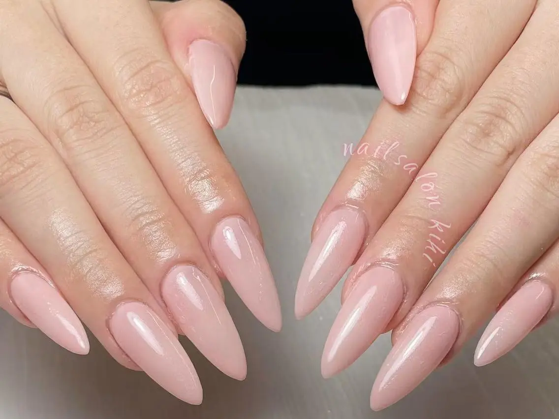 ネイル 長さ出し ジェルネイル マグネットネイル 持ち込み ニュアンスネイル ハンドネイル ユリ🎀長さだし/ パラジェル/持ち込みのネイルデザイン