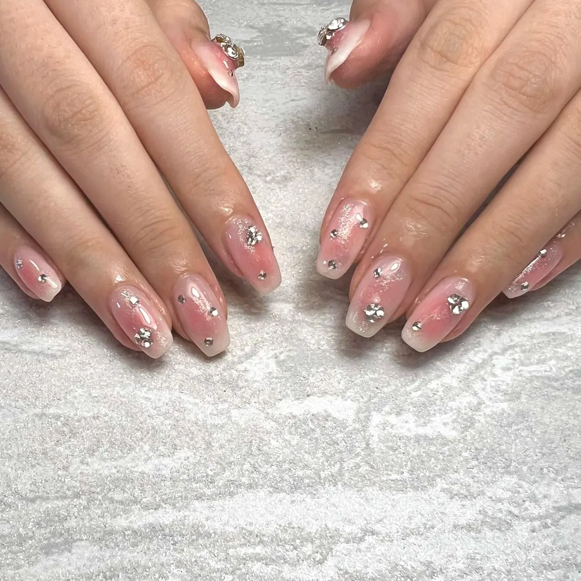 ネイル NAIL303 🛼 SHIORIのネイルデザイン