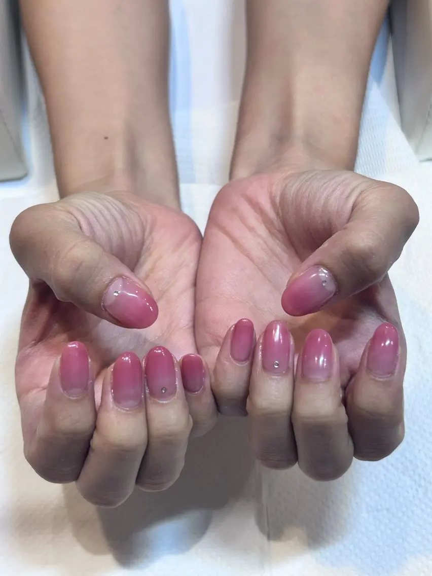 ネイル グラデーション ストーンネイル ハンドネイル Lily橋本店 nanahaのネイルデザイン