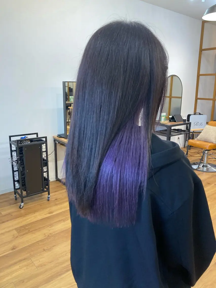 ロング カラー ブリーチ インナーカラー ヘアカラー カラーモデル/ つくば市みどりののヘアスタイル