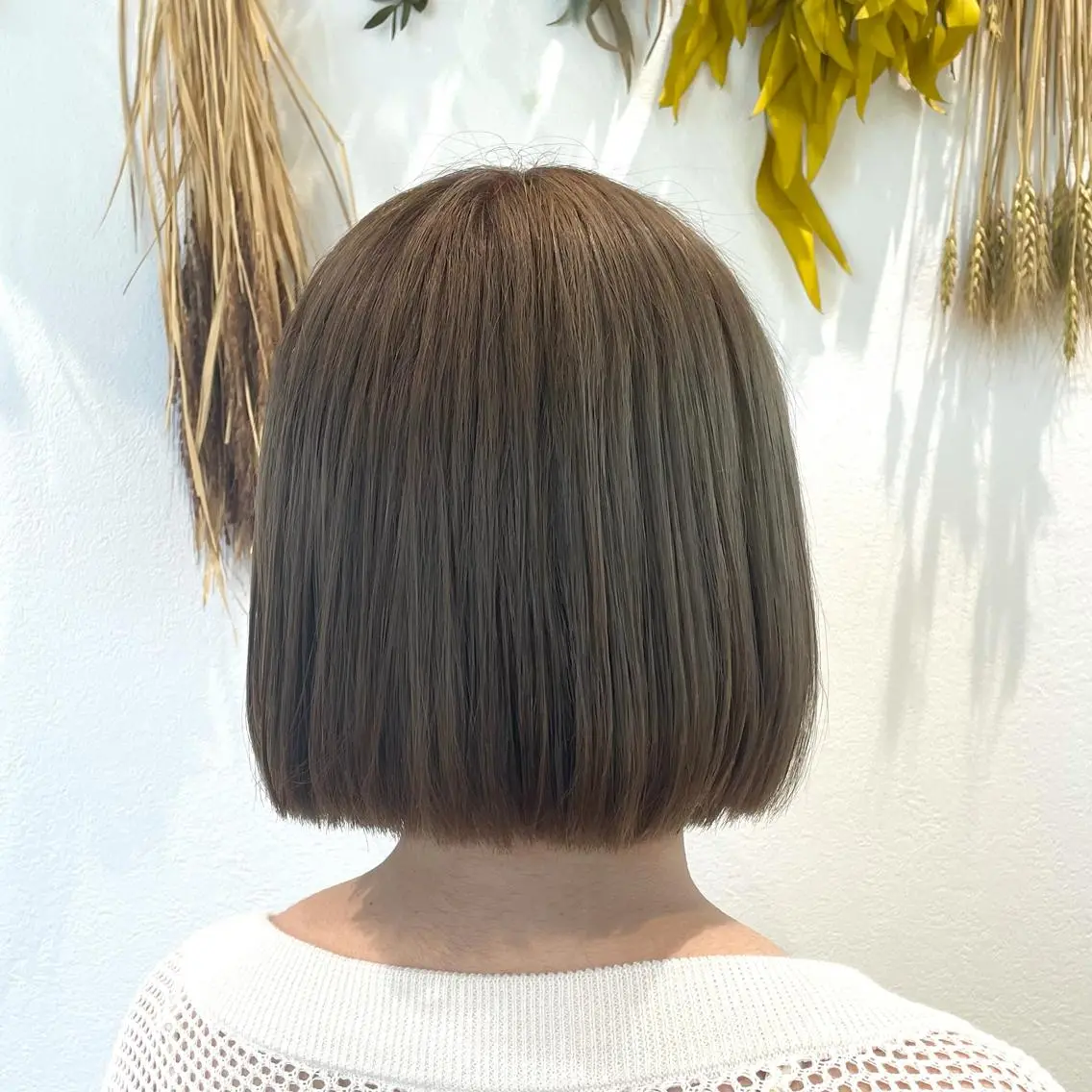 ショート カラー ヘアアレンジ ベージュカラー ミルクティーベージュ ヘアカラー 山本 愛永のヘアスタイル